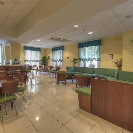 Mizar Hotel 4*